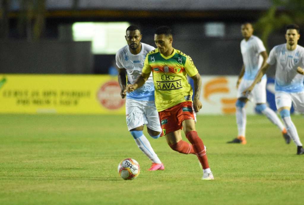 Apesar de ter sido derrotado, o Brusque ficou com o gol mais bonito da rodada