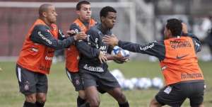 Série C: Cartola do Vila Nova nega acerto com volante do CRB: 'Nenhuma negociação'