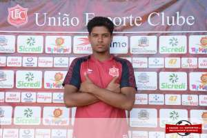 Série D: Jovem zagueiro destaca oportunidades no profissional do União-MT