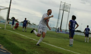 Presidente de clube da Série D marca hat-trick e mantém equipe viva na competição