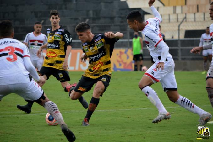 Novorizontino 0 x 0 Botafogo – Debaixo de muita chuva, equipes não saem do zero