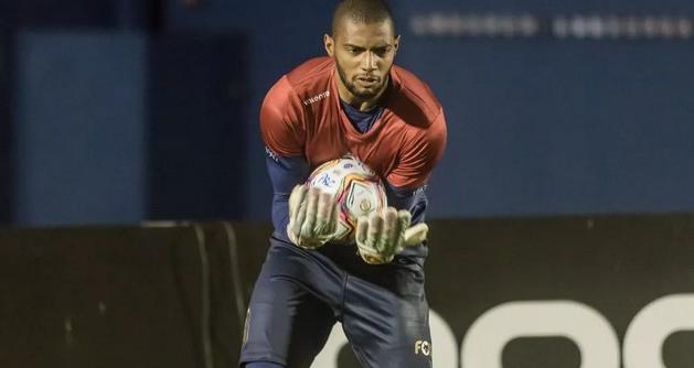 Série B: Paraná renova empréstimo de três jogadores até 2021