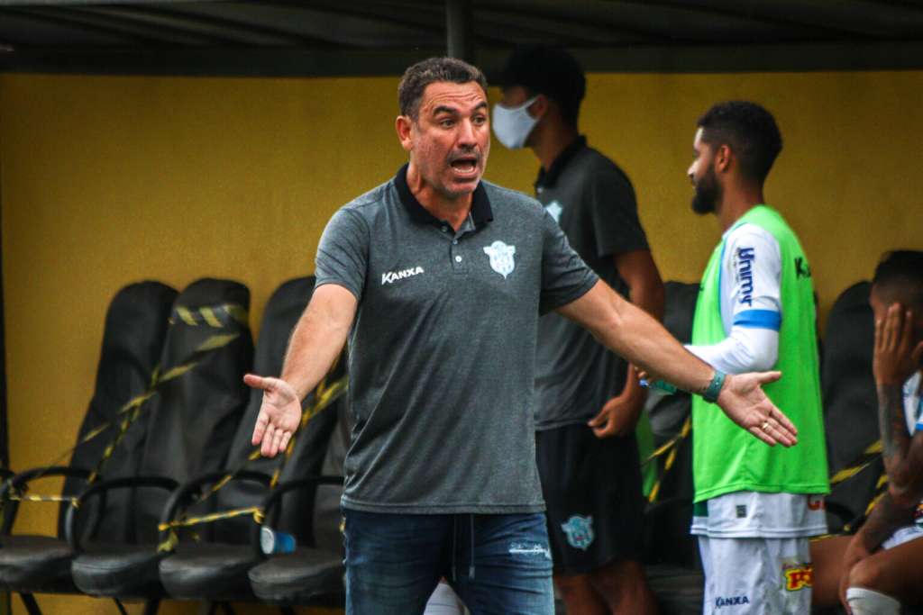 Técnico do Marília lamenta derrota: 'Poderíamos ter classificado' (Foto: Matheus Dahsan / MAC) 