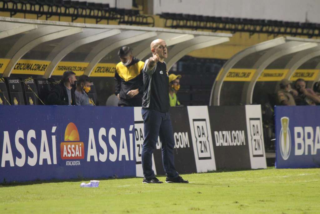 Técnico lamenta empate após Criciúma abrir vantagem, mas enaltece ataque (Foto: Celso da Luz/www.criciuma.com.br)