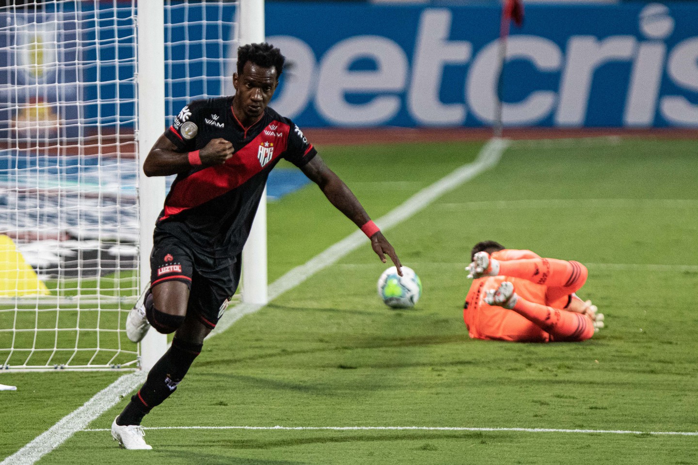 Série B: CRB acerta com ex-atacante de Atlético-MG, Botafogo e Ponte Preta