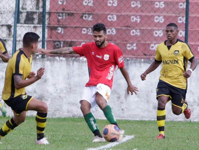 Portuguesa Santista e São Bernardo ficaram no empate (Foto: Agência Briosa/Ricardo Fernandes) Portuguesa Santista e São Bernardo ficaram no empate (Foto: Agência Briosa/Ricardo Fernandes)