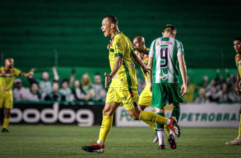 SÉRIE B: Rodada coloca frente a frente postulantes ao acesso e times de dentro da Z-4