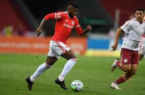 Lateral lamenta derrota em casa do Inter e aponta gol olímpico 'inadmissível'