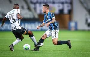 Presidente do Corinthians chama árbitro de 