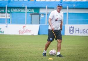 Série C: Ex-técnico da Ponte vê evolução do Paysandu no momento certo
