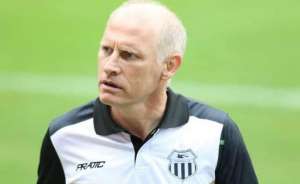 Série D: Técnico que foi demitido e recontratado três vezes ganha mala após 1ª derrota