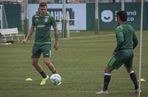 Coritiba chega reforçado para enfrentar o Corinthians