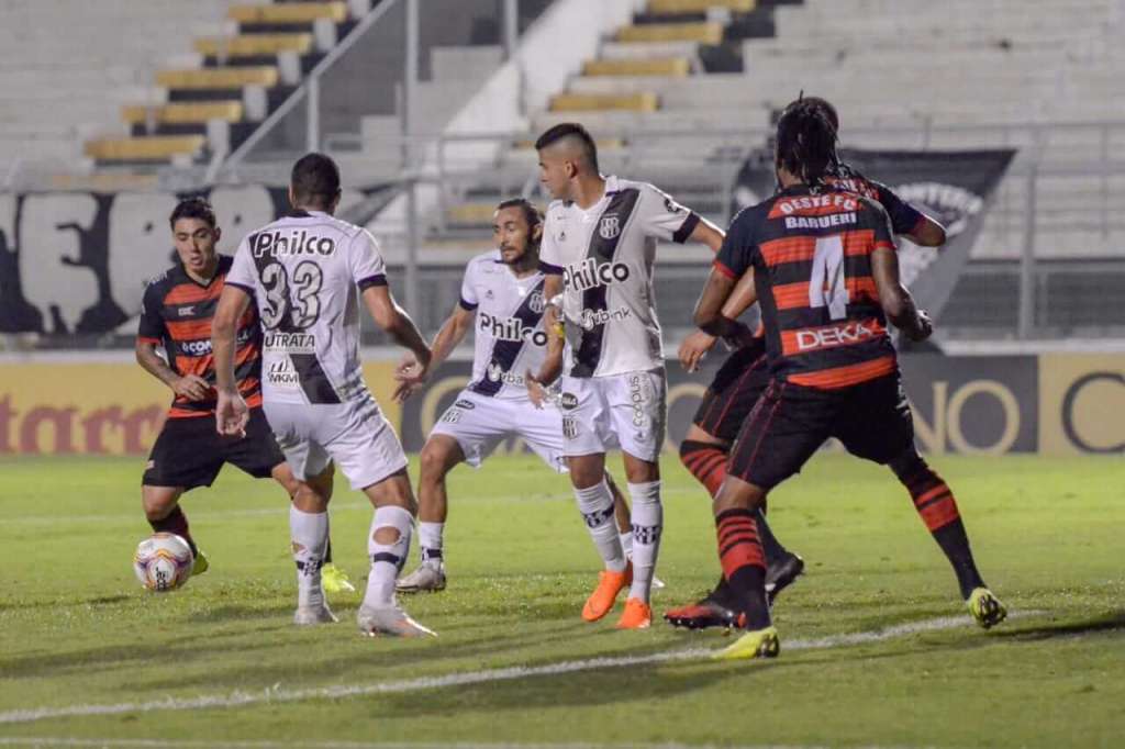 A Ponte Preta não fez uma boa atuação contra o Oeste (Foto: Álvaro Júnior/Ponte Press)
