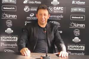 De olho numa reviravolta na temporada 2021, time alagoano contrata técnico paulista