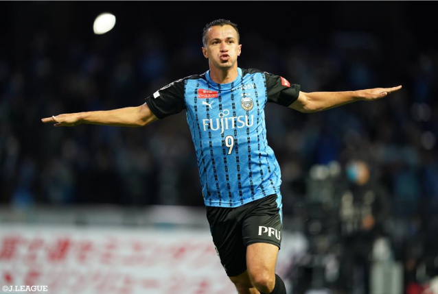 Ex-Internacional e seleção brasileira conquista o Campeonato Japonês