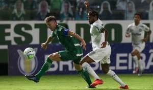 Goiás enfrenta o Fortaleza em busca de feito inédito no Brasileirão