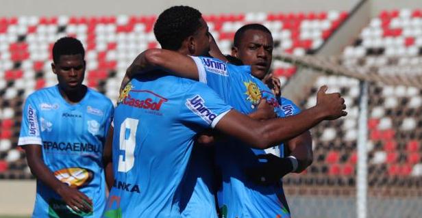Marília vence por 2 a 0 no estádio Santa Cruz (Foto: Matheus Dahsan / Marília)