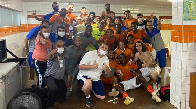 Atletas do Atibaia comemoram a classificação - Foto: Divulgação / Atibaia