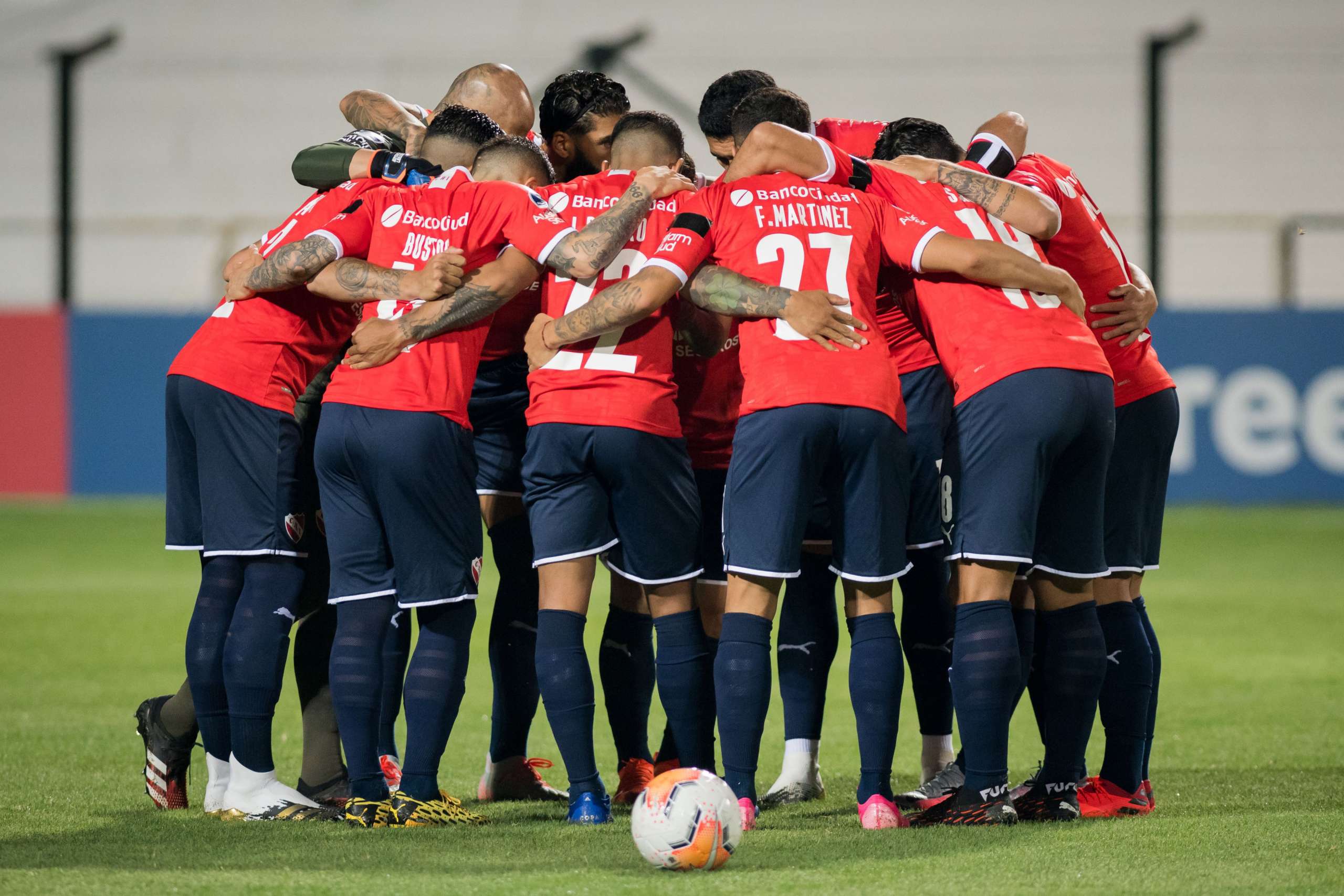 SUL-AMERICANA: Independiente goleia e Bolívar supera Lanús na altitude