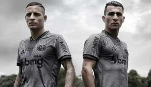 Atlético-MG lança camisa com outra cor e escudo retrô. FOTO AQUI!