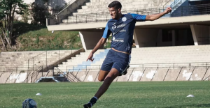 Série C: 'Precisamos estar preparados' para 'decisões', diz atacante do São Bento