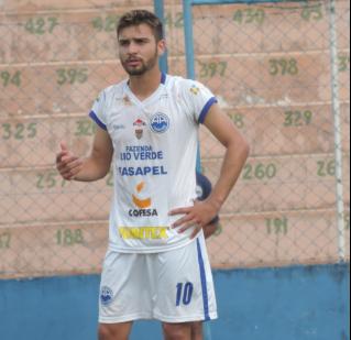 Segundona: Artilheiro do estadual, meia do Itararé comemora vitória sobre o Jabaquara