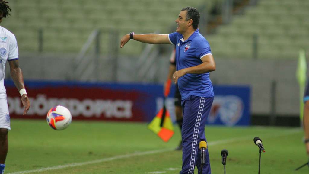 Chamusca no comando do Fortaleza. Foto:  JL Rosa