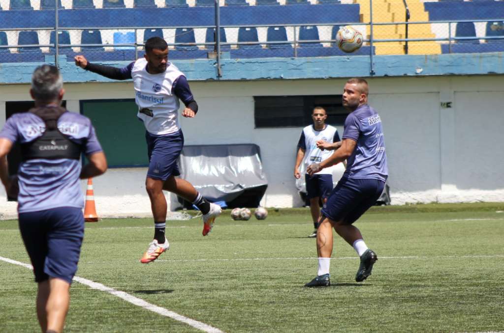 Focado em acabar com as chances de rebaixamento, São José tem retornos