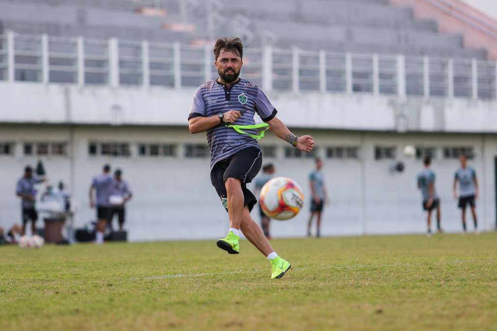 Dependendo apenas de si, Manaus se prepara para 'duelo de vida ou morte'