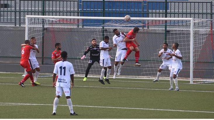 Chutar Futebol em COQUINHOS