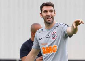 Ha um mês sem jogar, Boselli planeja retorno ao Corinthians contra o Fortaleza
