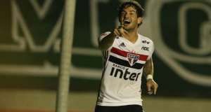 Pato deixa futuro em aberto e explica por que não acertou com o Internacional