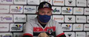 EXCLUSIVO! Clube do Grupo A desliga treinador após permanência na Série C