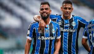 BRASILEIRÃO: Grêmio encosta nos líderes e Vasco se afunda na degola