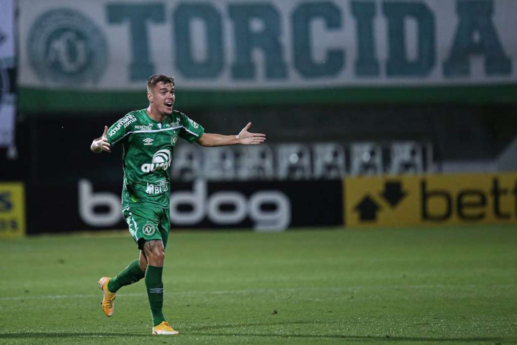 Chapecoense derrota o Cuiabá. Foto: Márcio Cunha/ACF