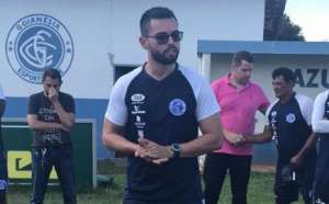 Série D: Treinador mais novo do Campeonato Brasileiro faz história no Goianésia-GO