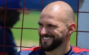 Meia assina pré-contrato com rival e é dispensado pelo Fortaleza