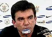 Andrés volta a criticar a arbitragem após empate do Corinthians com o Fortaleza