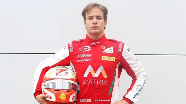 Pupilo de Vettel, brasileiro disputa título com irmão de Leclerc no fim de semana