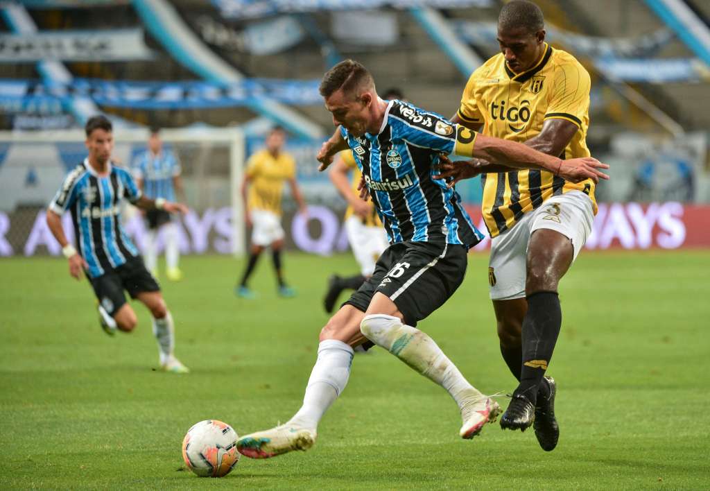 Grêmio 2 x 0 Guaraní-PAR – Tricolor vence mais uma vez e avança na Libertadores