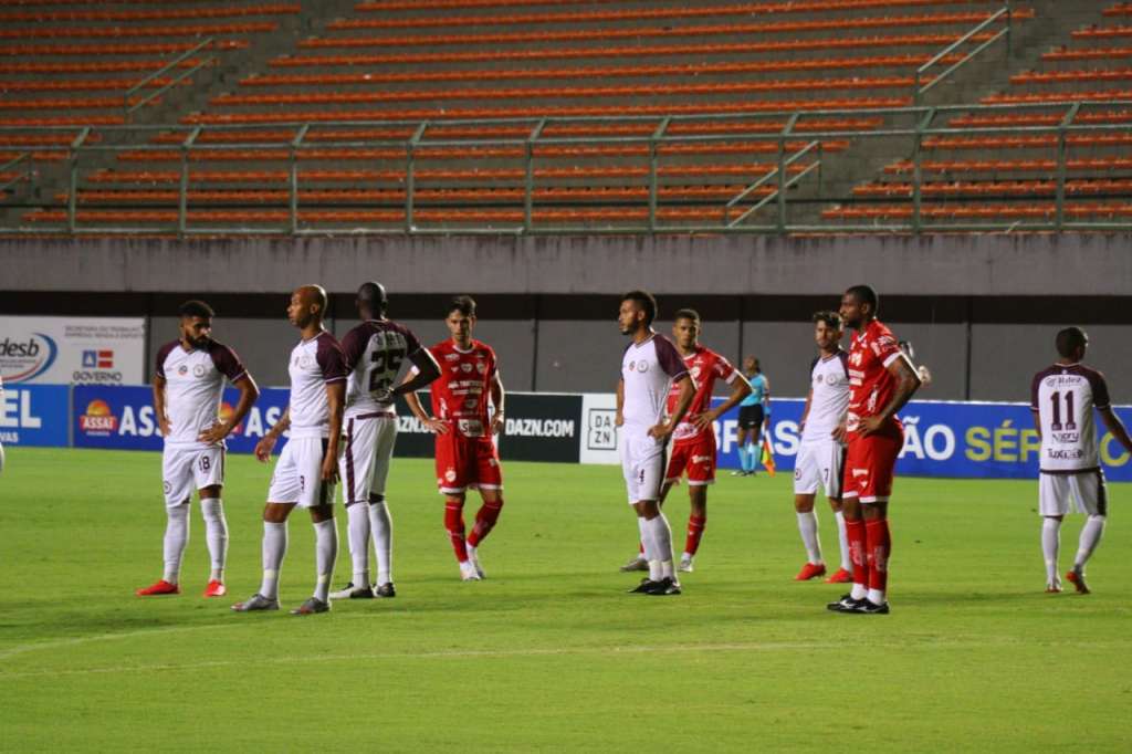 Vila Nova-GO e Jacuipense-BA duelam na última rodada da Série C