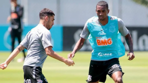 Ainda sem Jemerson, Corinthians treina já pensando em clássico
