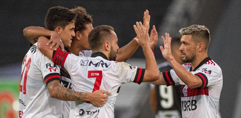 Flamengo foi melhor, com menos brilho. Foto: Alexandre Vidal - CRF Flamengo foi melhor, com menos brilho. Foto: Alexandre Vidal - CRF