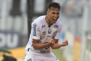 Kaio Jorge lamenta empate com o Palmeiras e diz que Santos merecia vencer