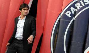 Leonardo diz ser cedo para falar em Messi no PSG e diz que Mbappé deve ficar