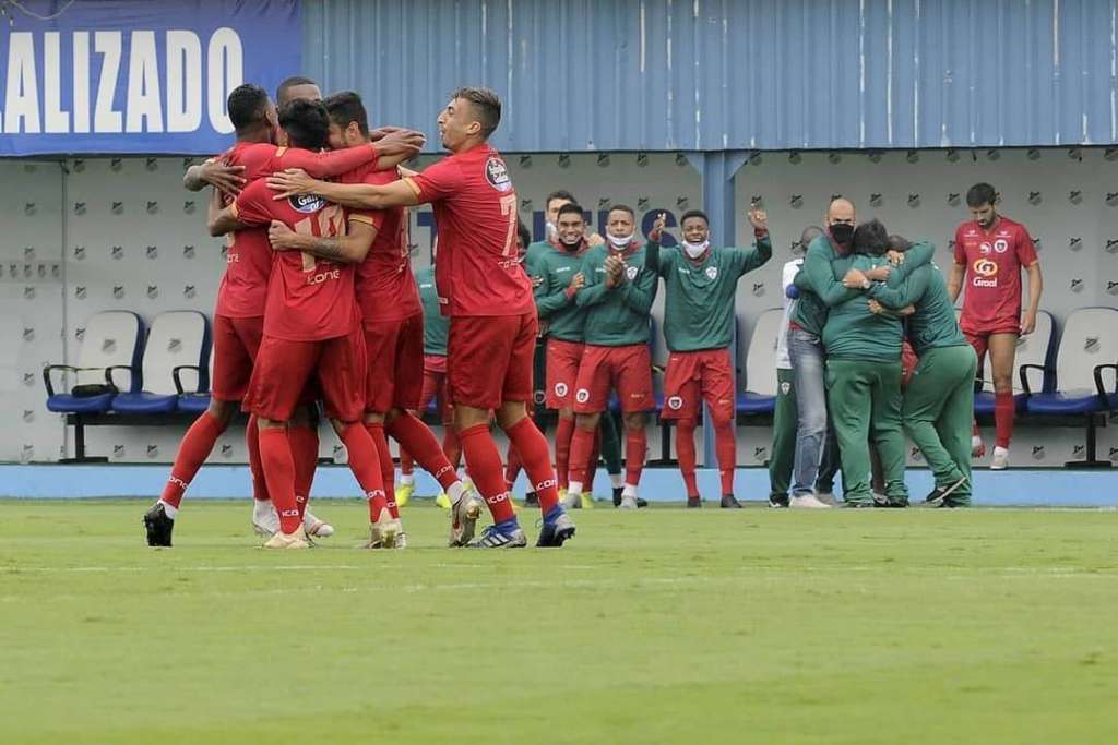 Água Santa 0 x 1 Portuguesa – Alguém consegue bater a Lusa?