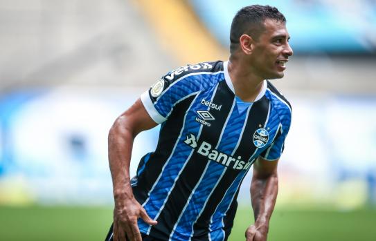 Diego Souza foi o destaque da vitória do Grêmio sobre o Vasco