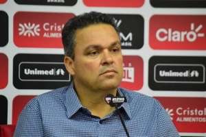 Presidente do Atlético-GO lamenta derrota no clássico, mas pede cabeça erguida