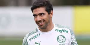 Após empate, Palmeiras treina com retorno de lateral recuperado da covid-19