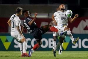 Diretoria de time do Brasileirão oferece premiação pela permanência